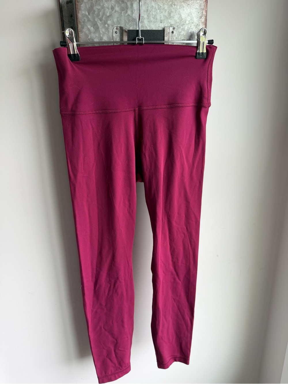 Lululemon Align leggings 25in, size 6, Maroon